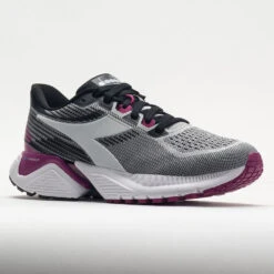 Diadora Mythos Blushield Vigore Women's Silver/Black/White -BROOKS Store 048600 5