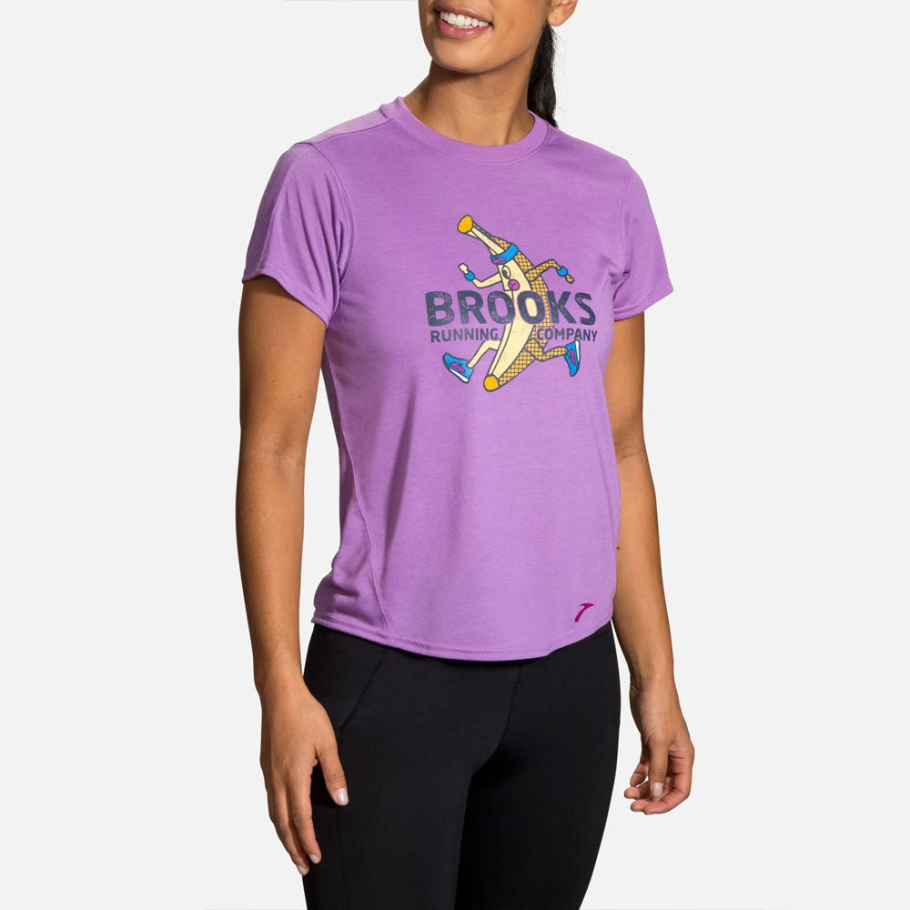 Brooks Distance Graphic Short Sleeve Women's (2020) 11 Brooks Distance Graphic Short Sleeve Women's (2020) - Image 9