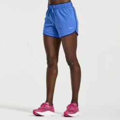 Saucony Outpace 5" Short Women's 14 Saucony Outpace 5" Short Women's -BROOKS Store 057001 pl 1