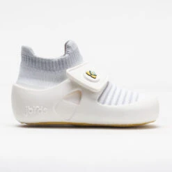 Jbrds Stand2Walk -BROOKS Store 121402 4 3