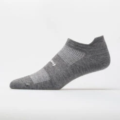 Feetures High Performance Ultra Light Cushion No Show Tab Socks -BROOKS Store 650365 hea 1