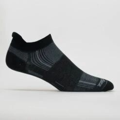 WrightSock Double Layer Stride No Show Tab Socks 17 WrightSock Double Layer Stride No Show Tab Socks -BROOKS Store 650651 03 2