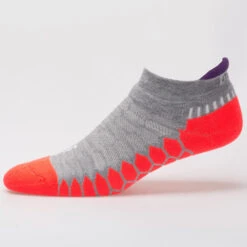 Balega Silver No Show Socks 37 Balega Silver No Show Socks -BROOKS Store 650959 381 1