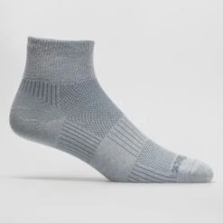WrightSock Double Layer Coolmesh II Quarter Socks 21 WrightSock Double Layer Coolmesh II Quarter Socks -BROOKS Store 651002 05 2