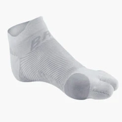 OS1st BR4 Bunion Relief Socks -BROOKS Store 651045 gry 3